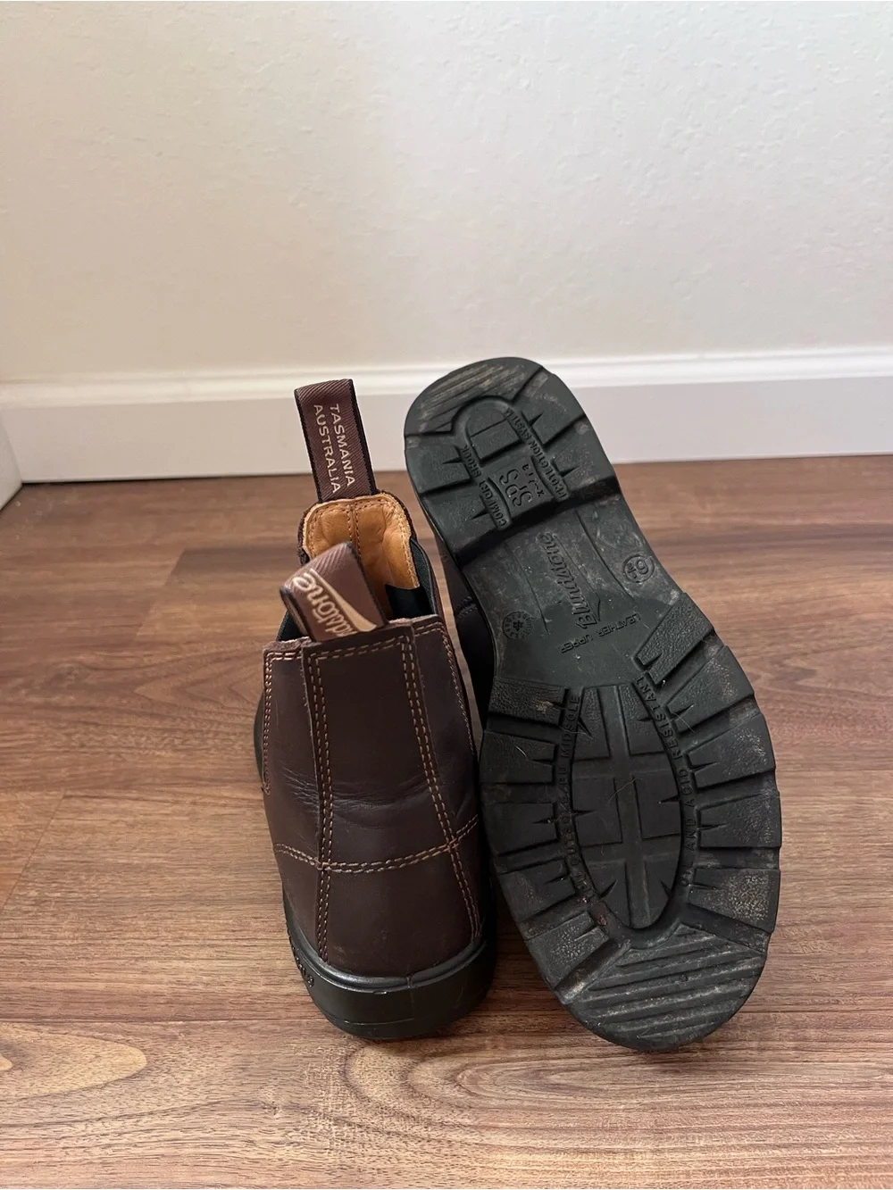Blundstone Boots in Dark Brown - Size AU 6.5